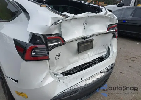 2022 Tesla Model Y Performance Dual Motor All-Wheel Drive from USA, damaged, VIN 7SAYGDEF0NF452741